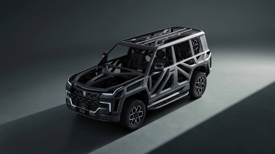 深圳202仰望U8硬派越野的科技魅力，国能汽车对传统燃油车市场的冲击